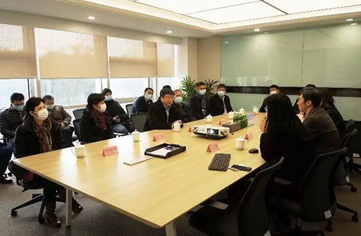 上海市副市长陈群一行莅临上海NBA网站app集团视察调研